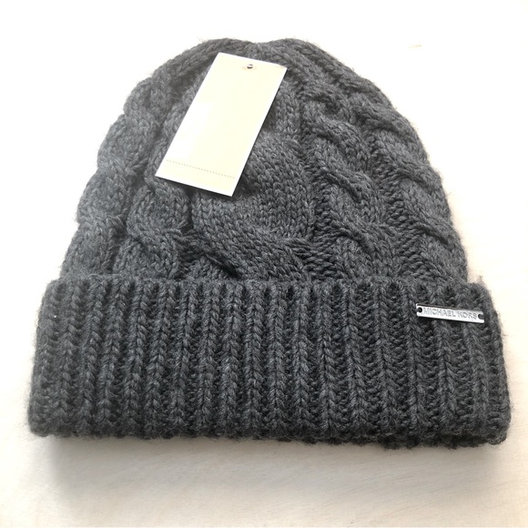 MICHAEL KORS Women's Cuffed Beanie with Michael Kors Emblem - Picture 1 of 9